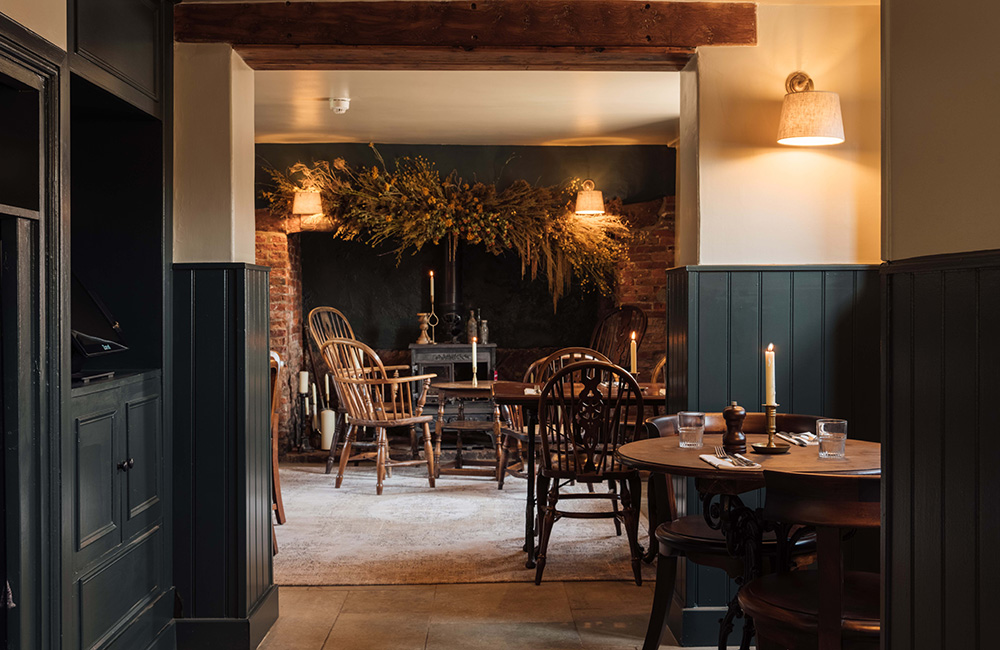 Dining at the White Horse Holme-next-the-Sea in Norfolk.